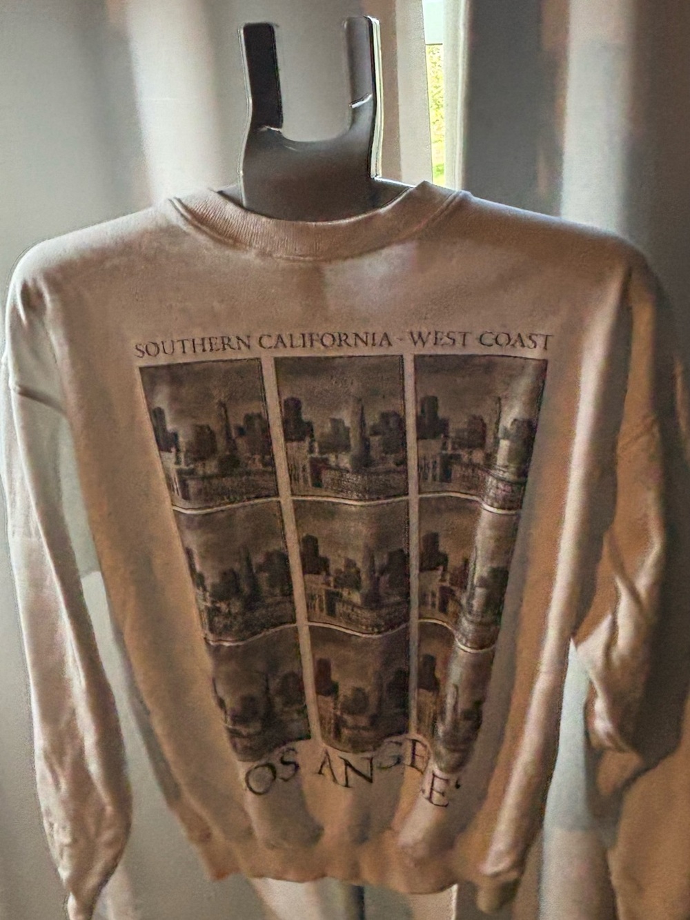 Grayson Threads silver Los Angeles Photo-Grid Crewneck Sweatshirt medium